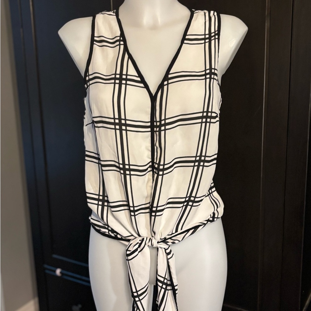 Sunday in Brooklyn Monochrome Patterned Top
